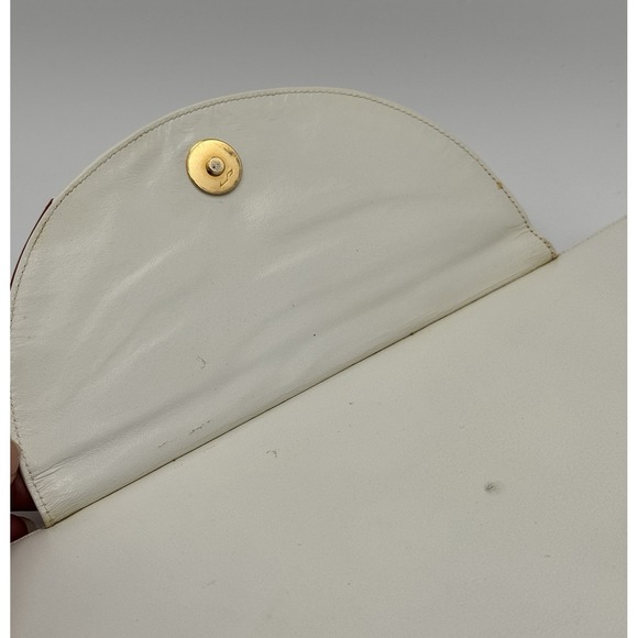 Bally White Leather Clutch Made in Italy Vintage Designer Classic Chic Read